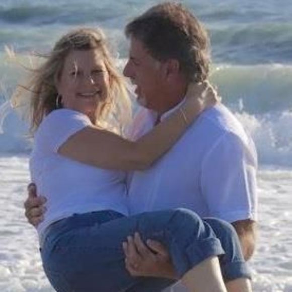 Meet your Posher, Lisa - Picture 1 of 1